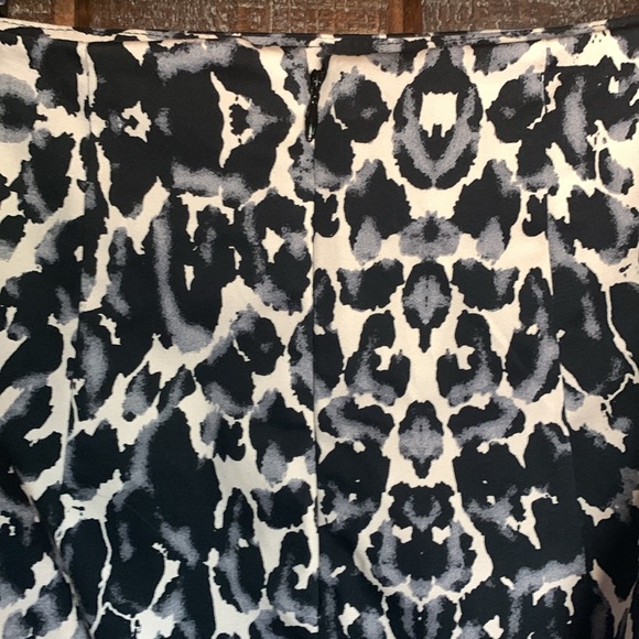 New Mossimo women’s pencil skirt midi leopard pockets size 10 office artsy boho - Picture 8 of 15